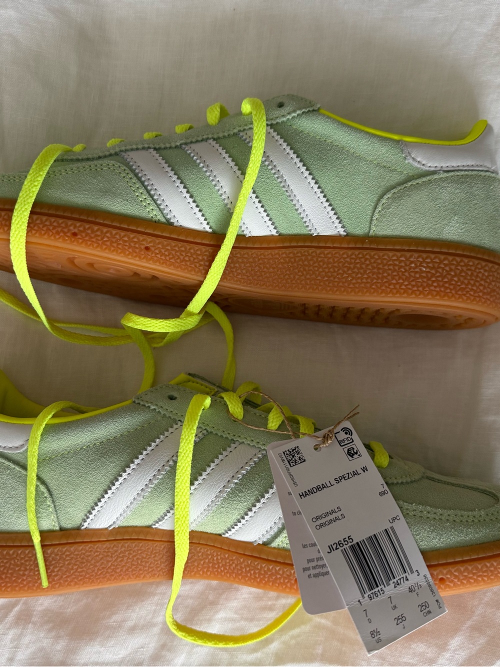 NWT adidas Handball Spezial Suede Sneakers in Mint Green & Neon Yellow - Picture 3 of 5